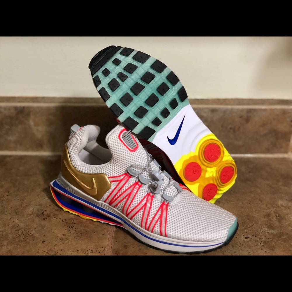 Men’s Nike Air Shox Gravity SZ 6